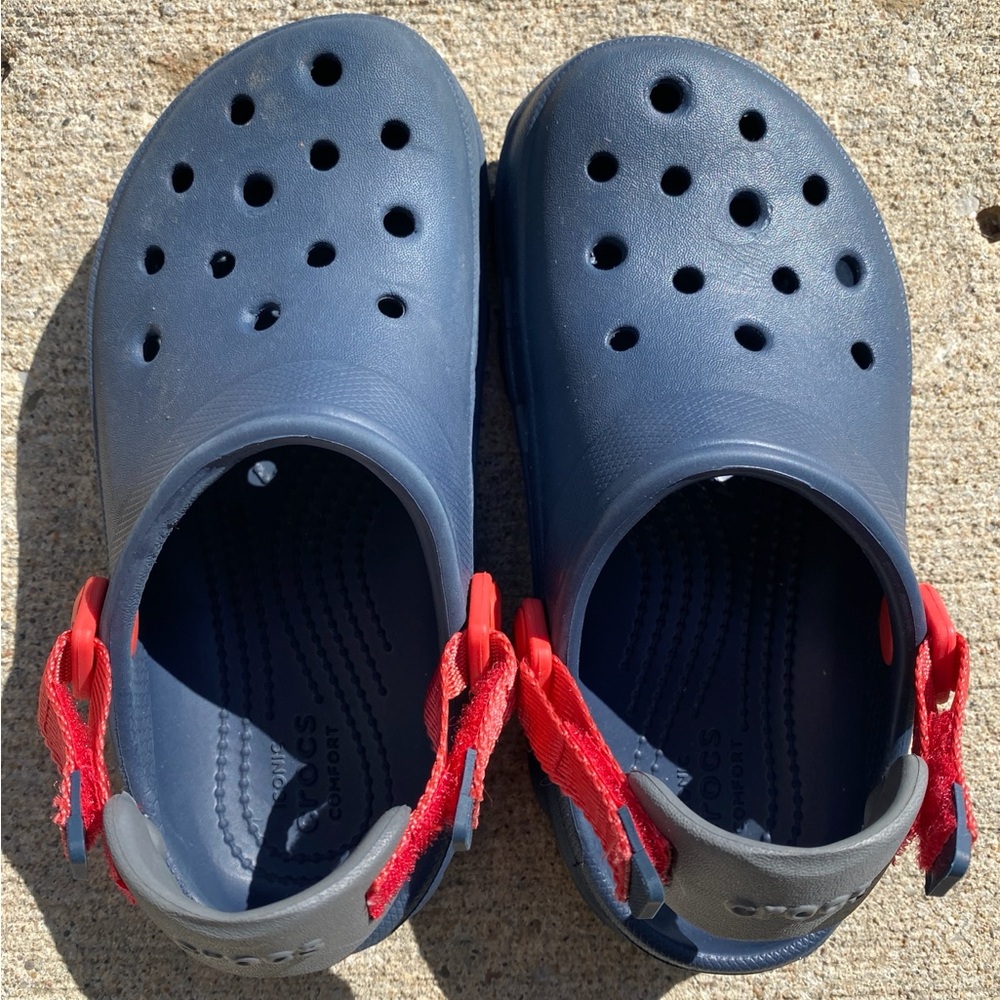 YOUTH Crocs